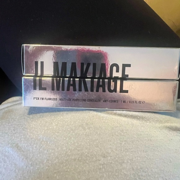 IL MAKIAGE Concealer - Picture 1 of 2